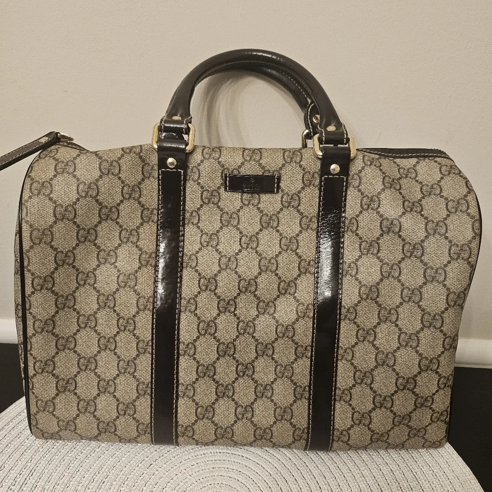 👜 Gucci GG Supreme Boston Satchel